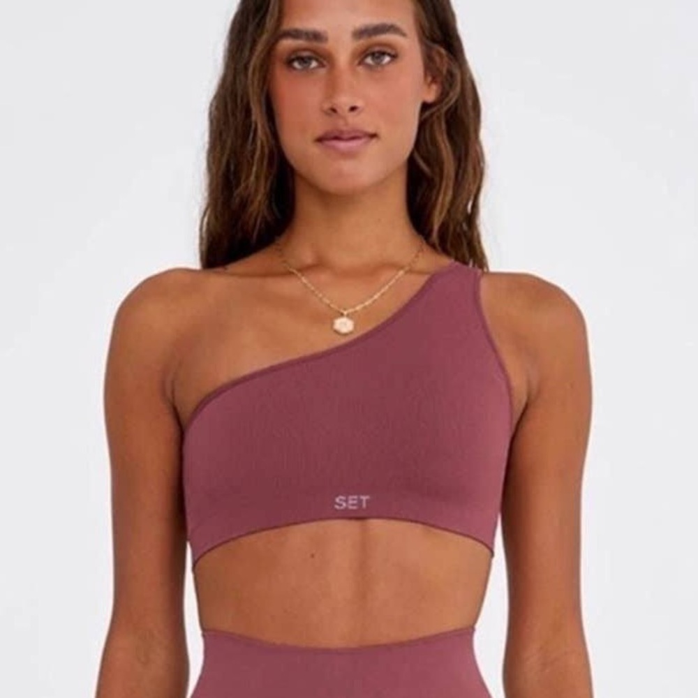 Set active ribbed one shoulder bra